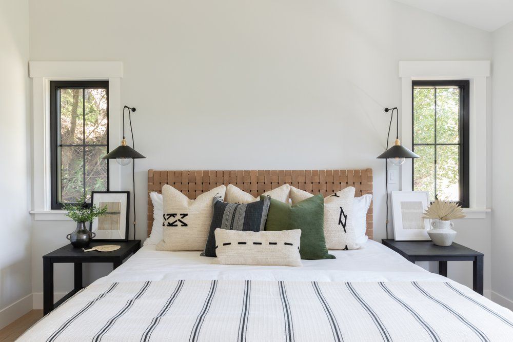 Bedroom: Midnight Moon Kit