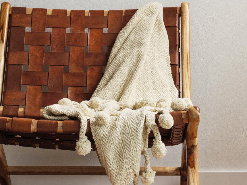 Porto Cotton Pom Pom Throw